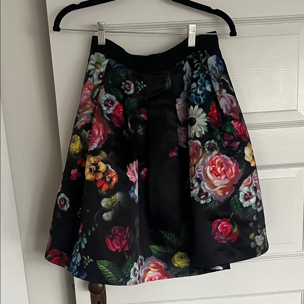 Ted Baker Floral Black Skirt Size 1